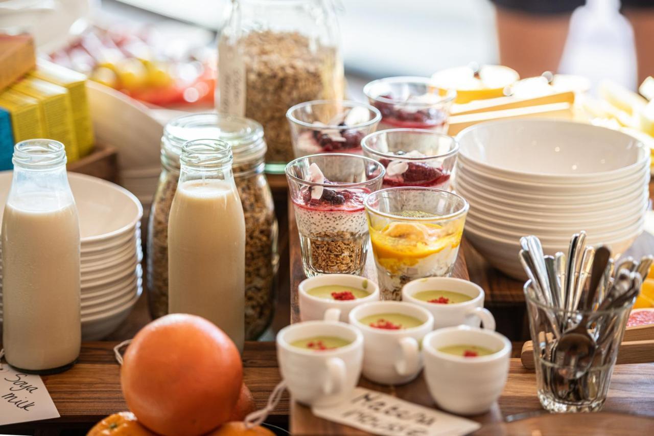 Harbour Beach Club, Hotel & Spa Salcombe Bagian luar foto